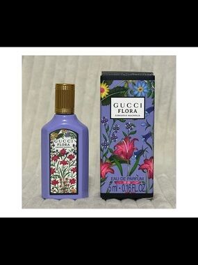 Gucci Flora Gorgeous Magnolia Mini Eau de Parfum - Lavender & Gold Accents